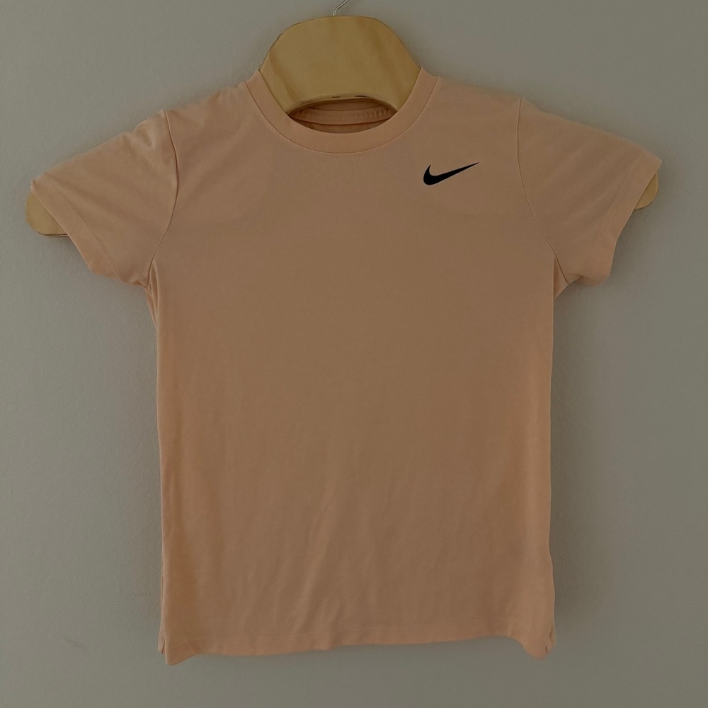 Nike Dri-FIT Short‎ Sleeve T-Shirt Peach Orange Women Small Crew Neck Active Tee